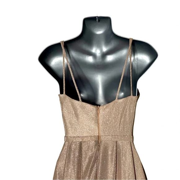 Dancing Queen Rose Gold Sleeveless Sweep Train V-neck Long Gown Size Small - Picture 6 of 16